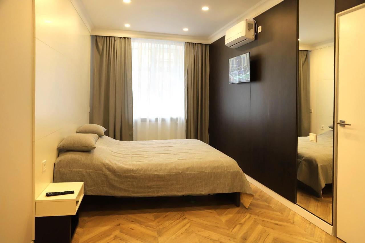 Historical Centre Apartments Leopoli Esterno foto