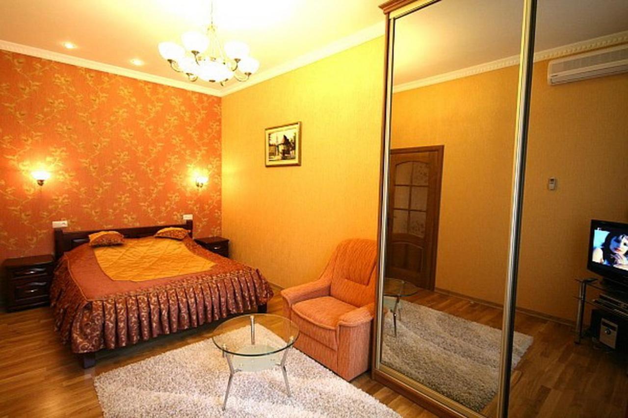 Historical Centre Apartments Leopoli Esterno foto