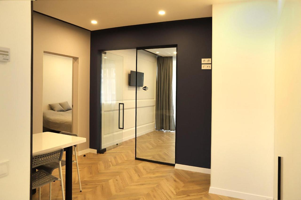 Historical Centre Apartments Leopoli Esterno foto
